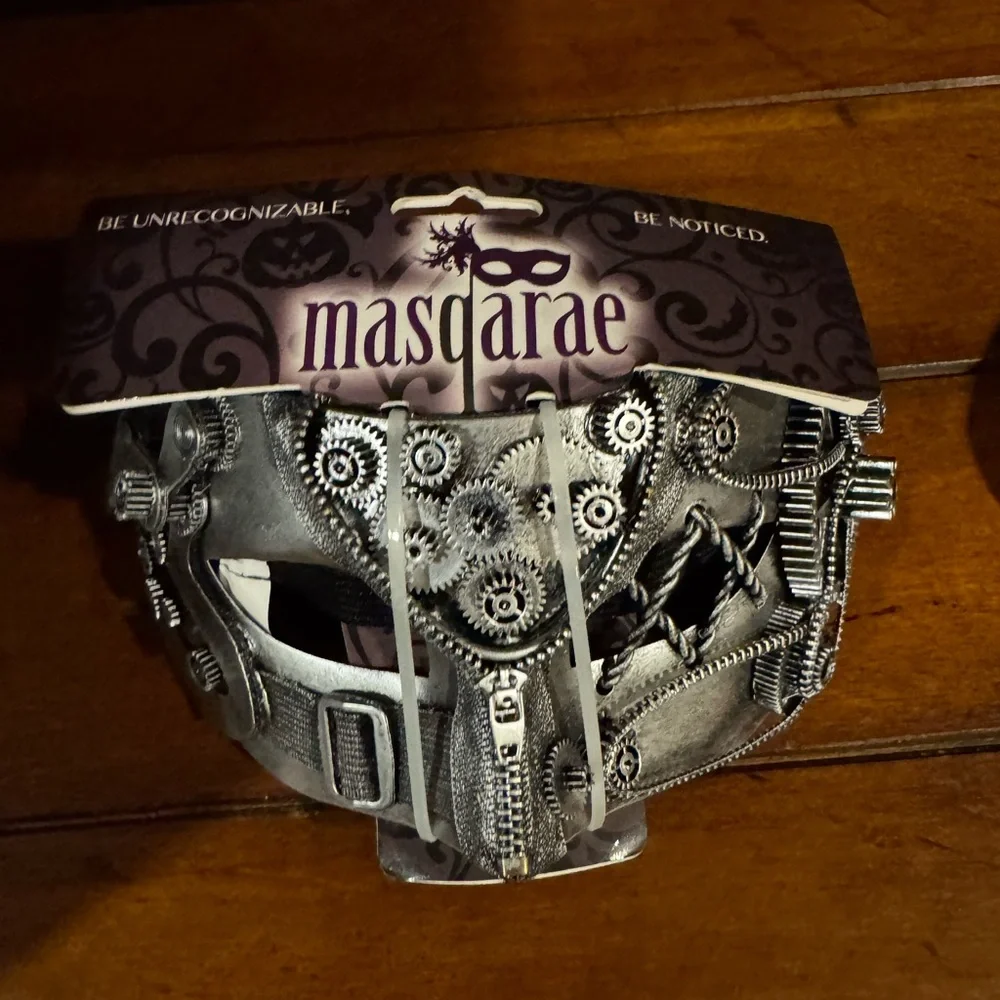 NWT Masqarae Industrial Steampunk Eye Mask Halloween Masquerade Carnivale‎
